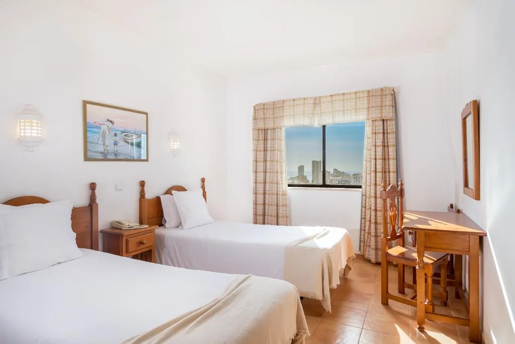 APARTMENT ONE BEDROOM Room, Mirachoro Portimao, Algarve