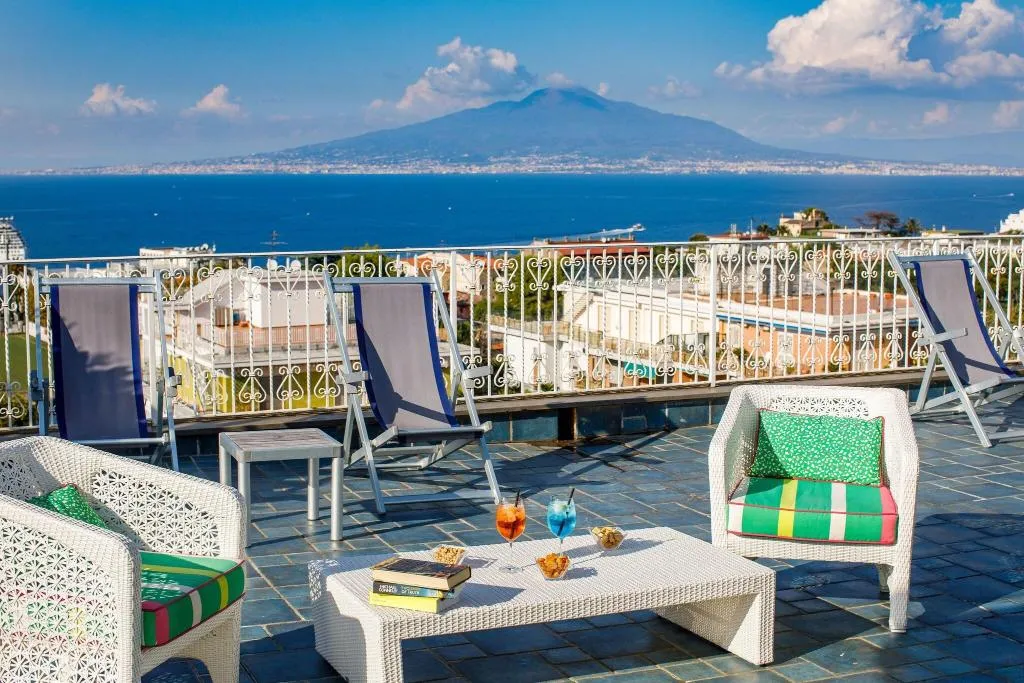 General view, Zi' Teresa, Naples
