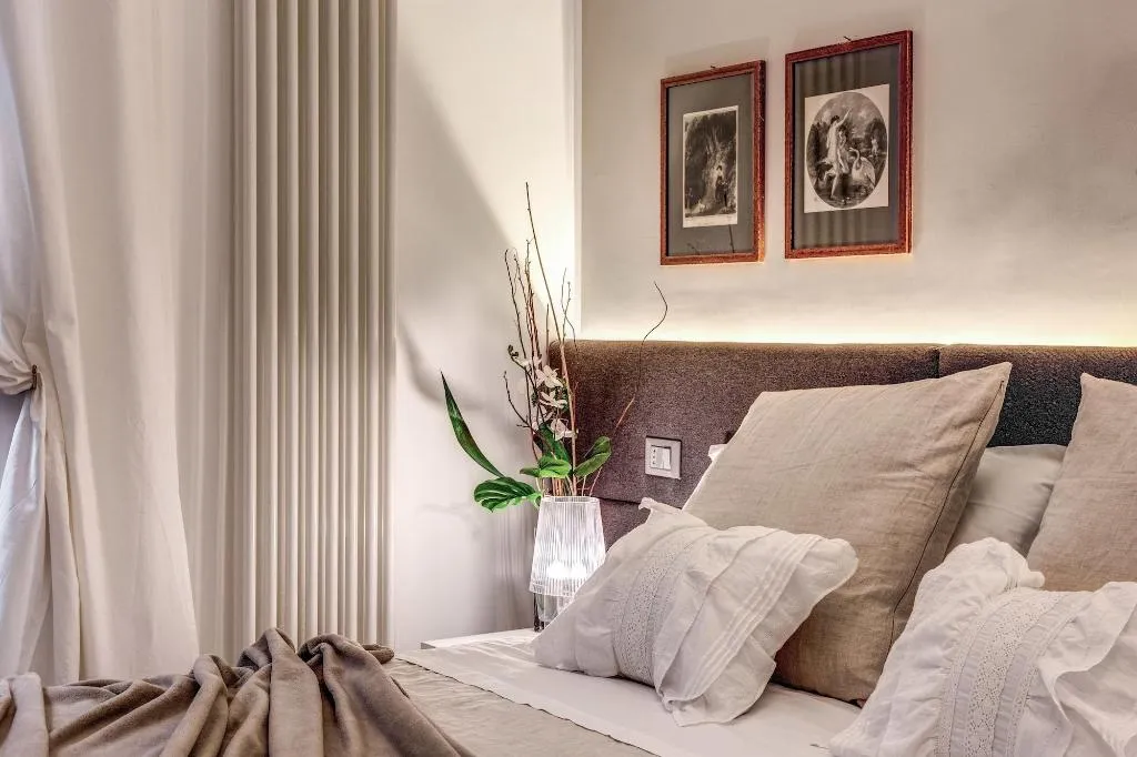 Room, Approdo Ripetta, Rome