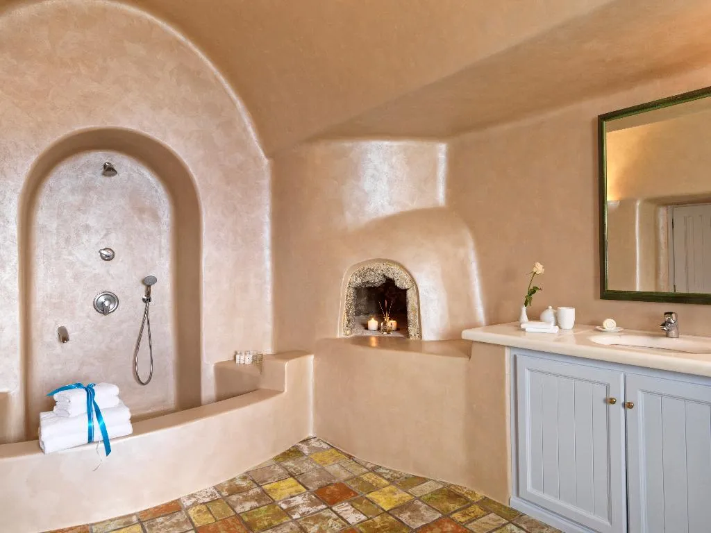 SUITE WITH JACUZZI Room, Astra Suites, Santorini