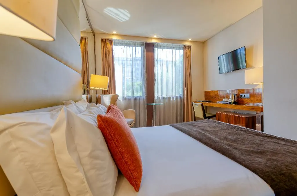 DOUBLE SUPERIOR Room, Turim Av Liberdade Hotel, Lisbon