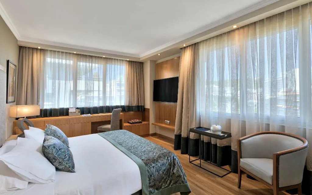 Room, Divani Caravel, Athens