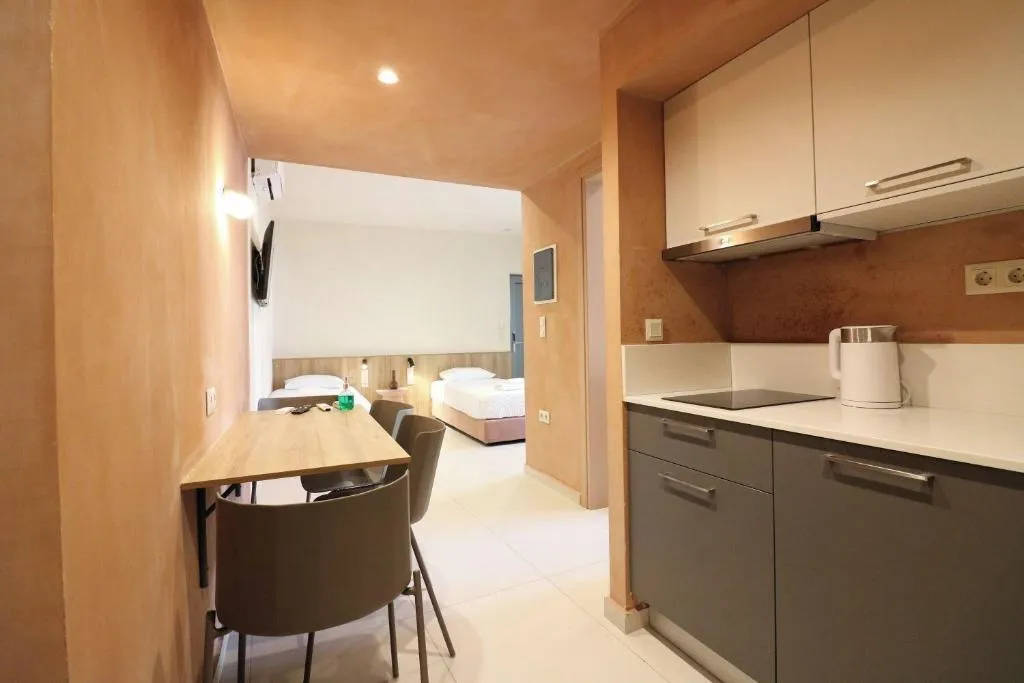 Room, Philoxenia Apartments, Crete