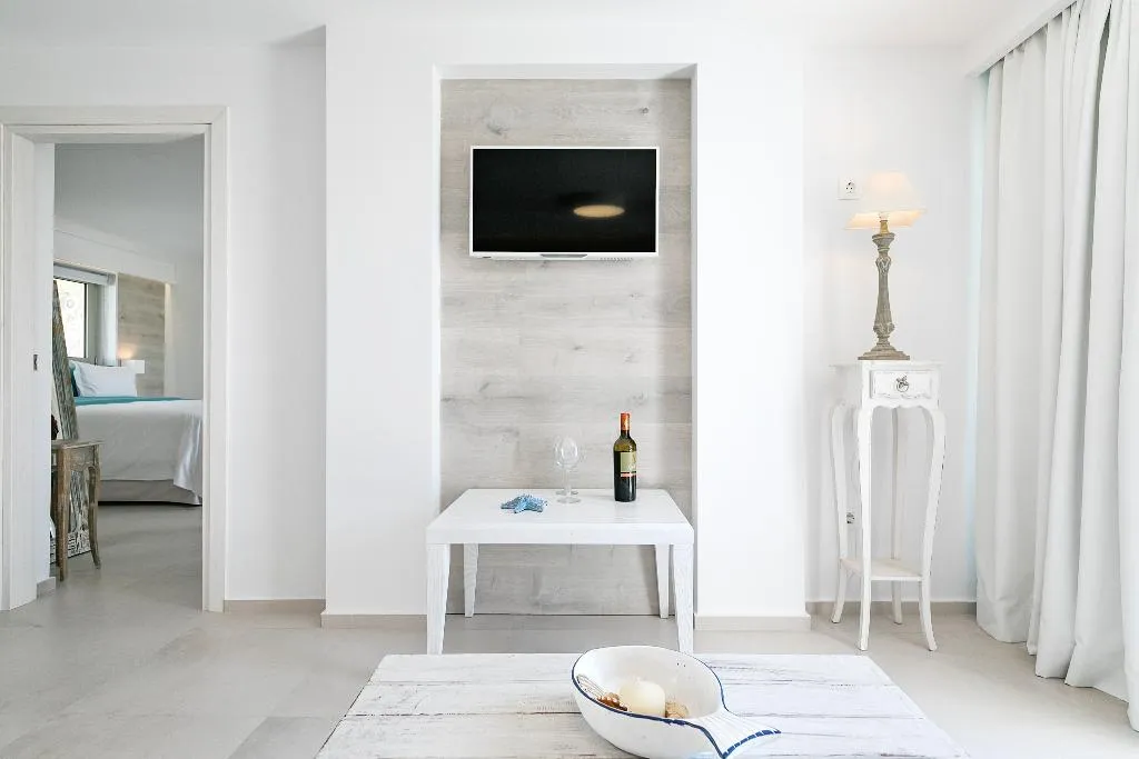 Room, White Pearls Luxury Suites Adults Only, Kos