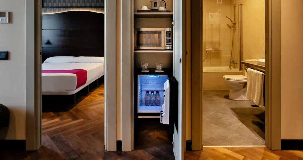 JUNIOR SUITE STANDARD Room, Hotel Vertice Sevilla Aljarafe, Seville