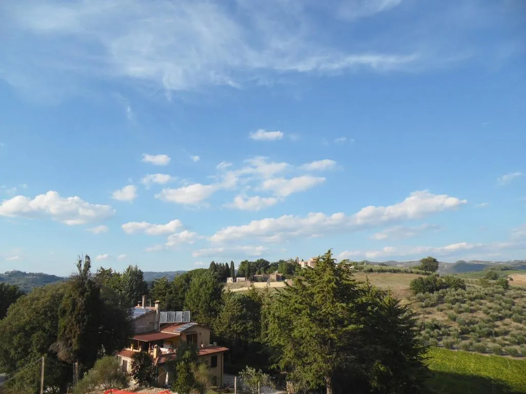 APARTMENT CAPACITY 7 Room, Podere Caldaruccio La Pineta, Perugia