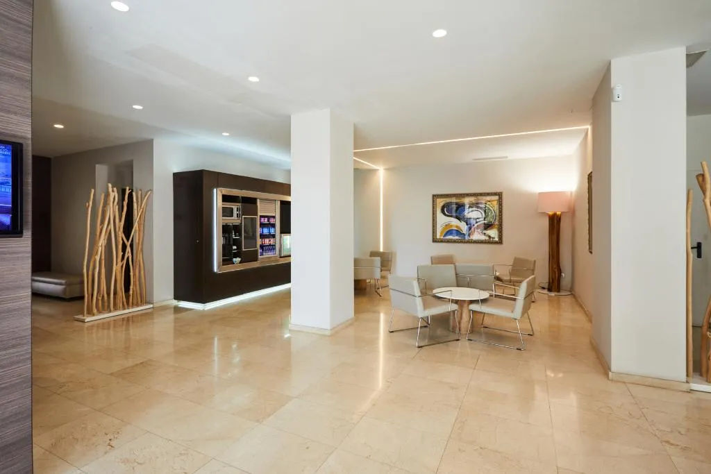 Lobby, Silken Turcosa 3* Sup, Valencia