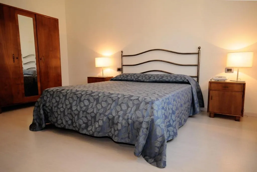 Double or Twin ECONOMY Room, Sorriso, Venice