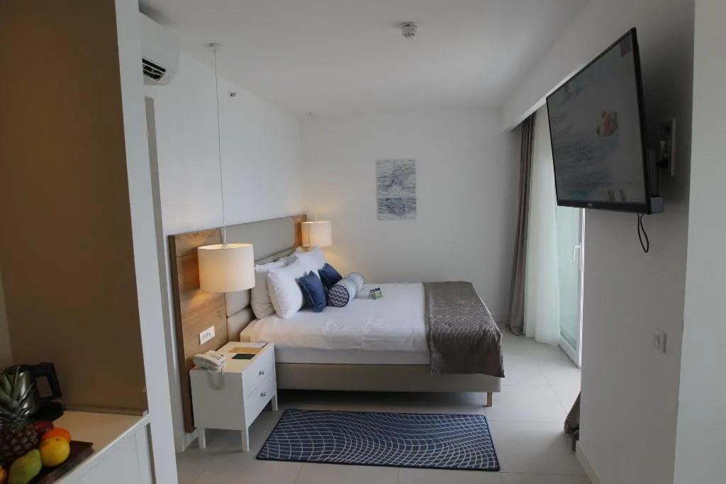JUNIOR SUITE SEA VIEW Room, TUI Blue Adriatic Beach, Split