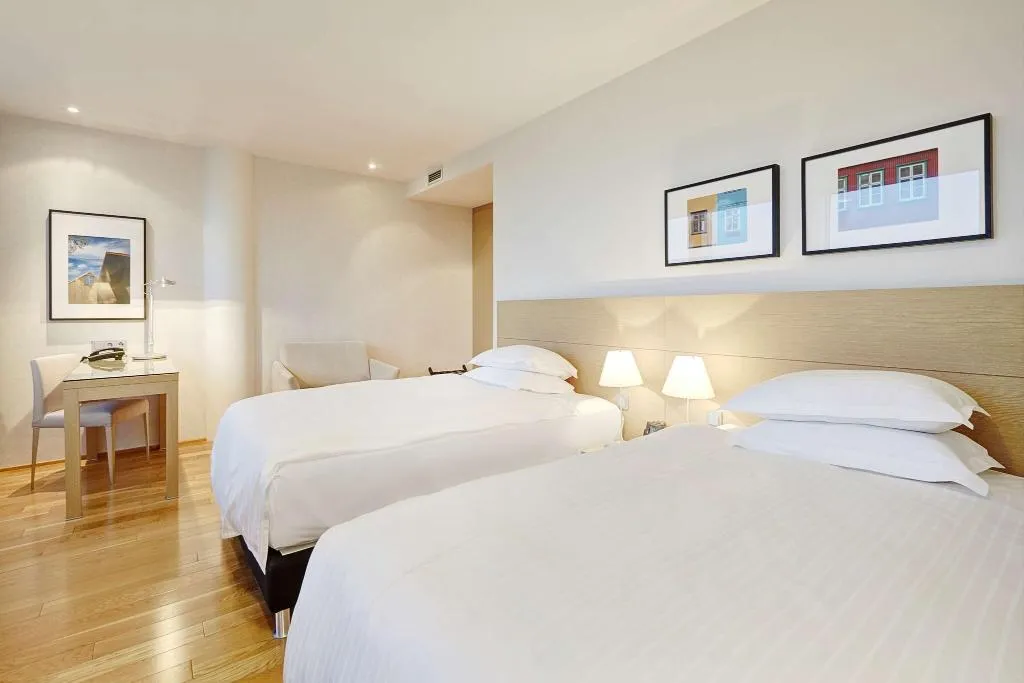 Room, Hilton Reykjavik Nordica, Reykjavik
