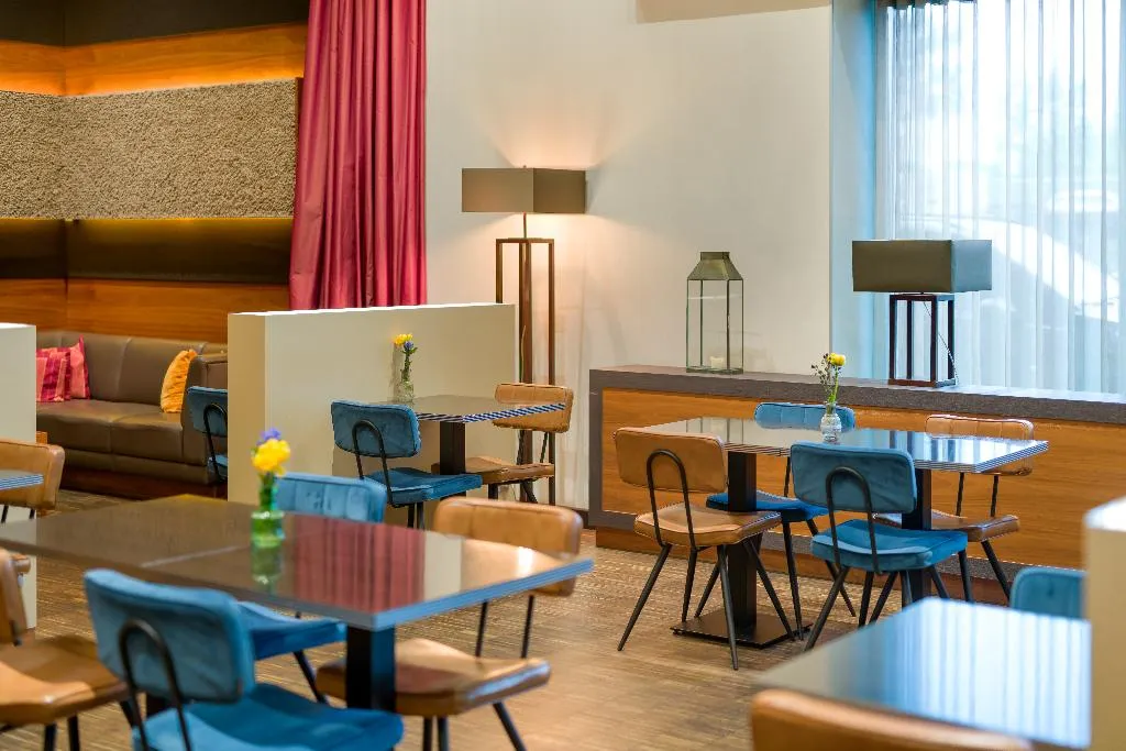 Bar, Movenpick Hotel Amsterdam City Centre, Amsterdam