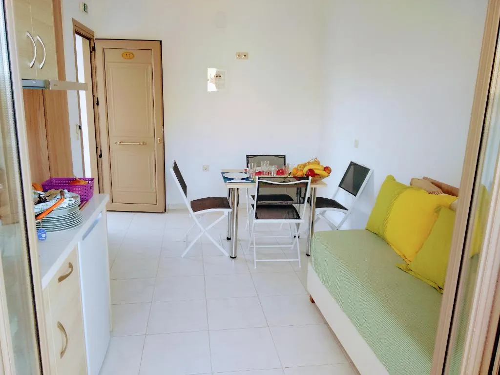 APARTMENT GARDEN VIEW Room, Casa Malena, Crete