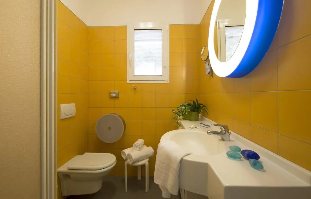 Room, Hotel Vienna, Venice