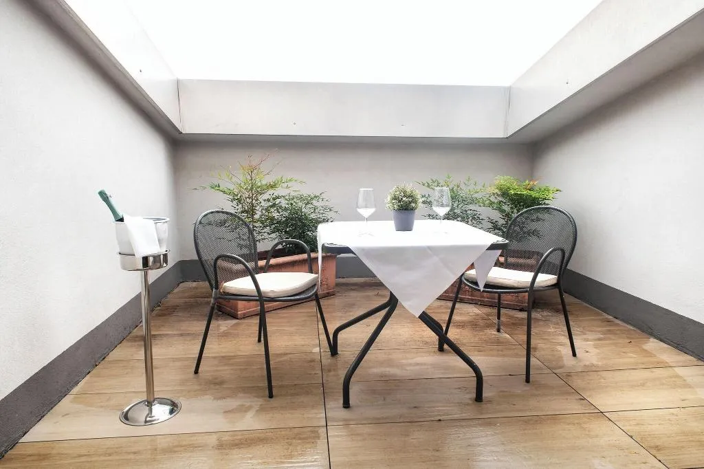 Terrace, Santa Barbara, Milan
