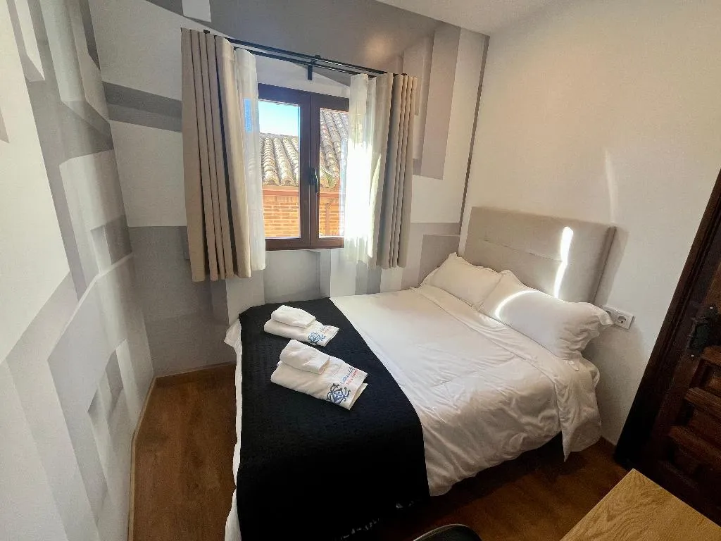 APARTMENT DELUXE TWO BEDS Room, Cason De Los Lopez Apartments, Madrid