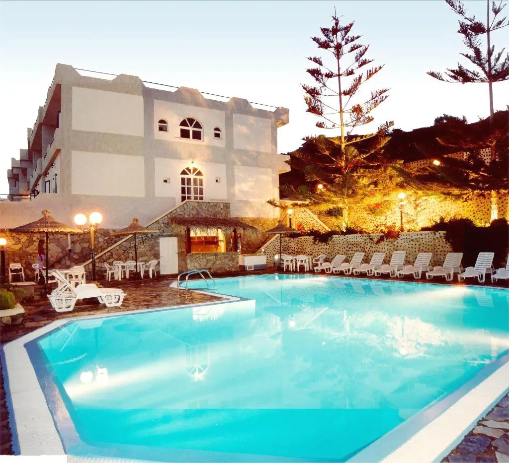 Sports and Entertainment, Porto Castello, Santorini