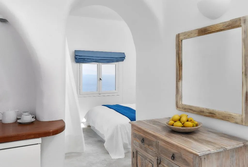 DOUBLE SUPERIOR SEA VIEW Room, Finikia Memories (ex Finikia's Place), Santorini