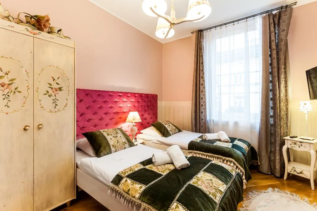 Double or Twin CLASSIC Room, Aparthotel Vicini, Krakow