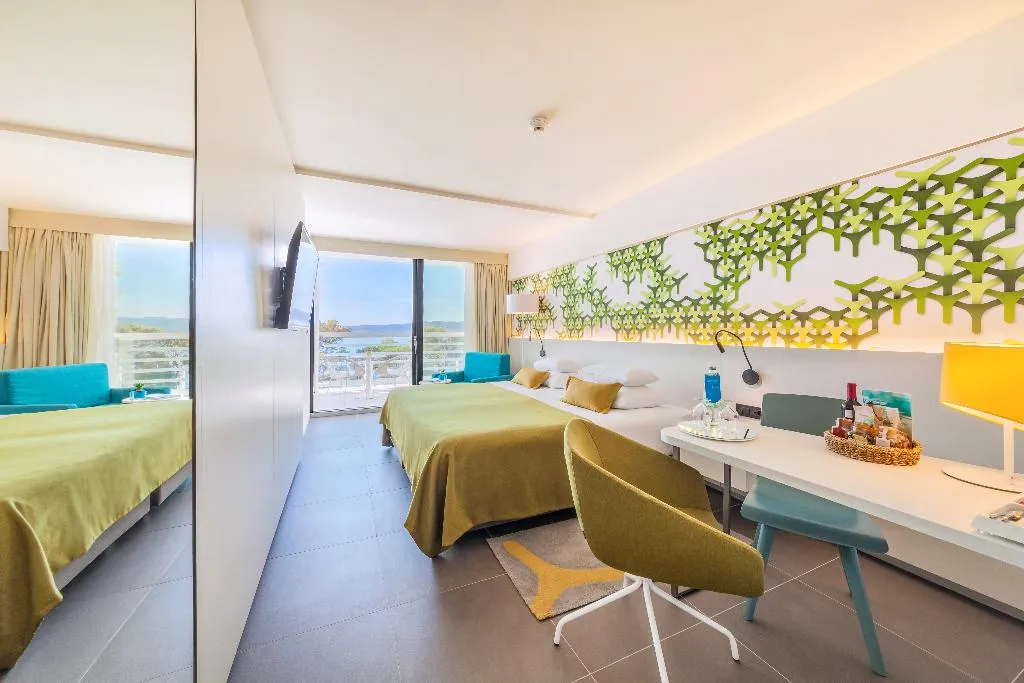 DOUBLE SUPERIOR SIDE SEA VIEW Room, Bluesun hotel Berulia, Split