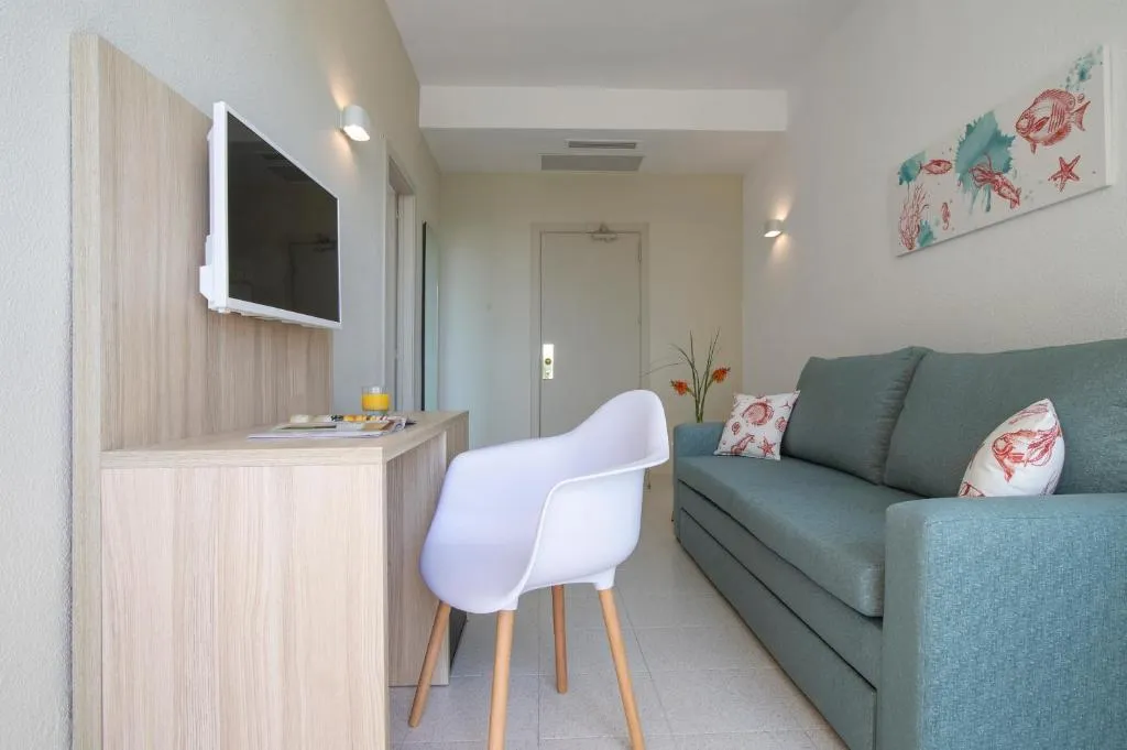 JUNIOR SUITE STANDARD Room, Smy Portocolom, Majorca