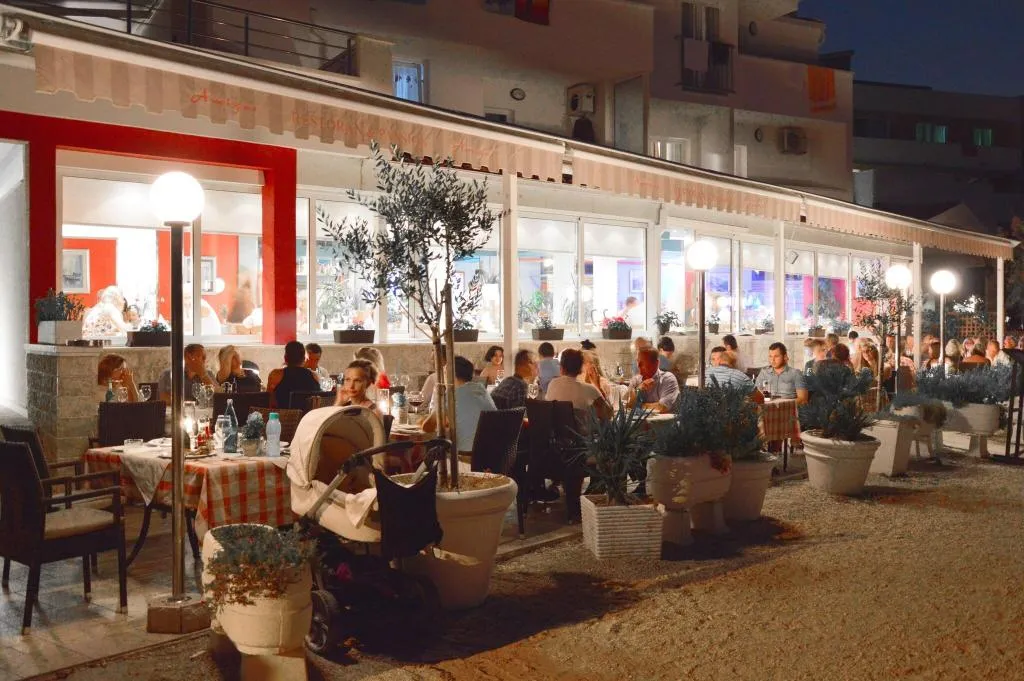 Restaurant, Pansion Amigos, Split