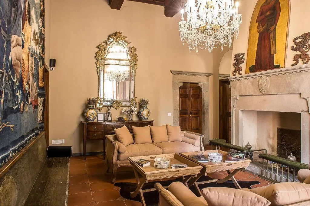 Lobby, Palazzo Gallery, Florence