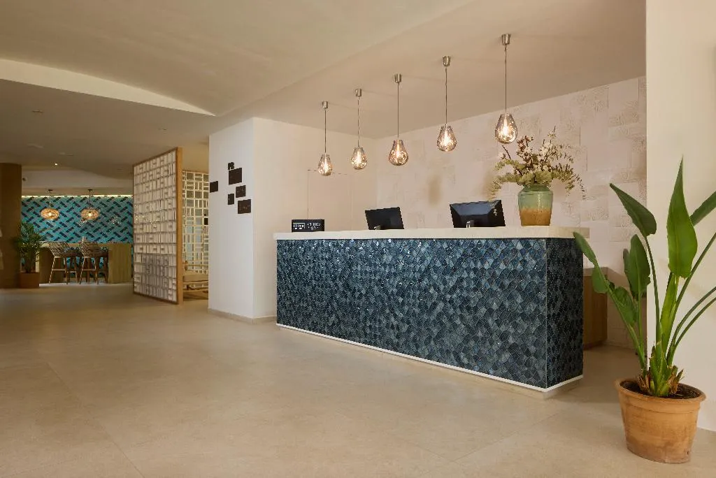 Lobby, Cala San Miguel Ibiza Res, Curio Colllec by Hilton, Ibiza