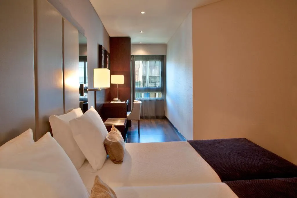 SINGLE STANDARD Room, TURIM Luxe Hotel, Lisbon