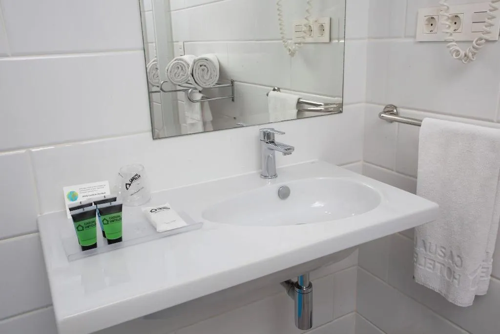 DOUBLE DELUXE Room, Casual del Mar Málaga, Costa Del Sol