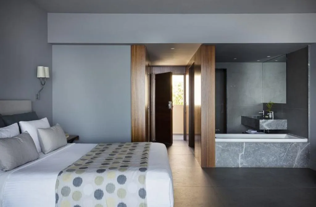 SUITE DELUXE SEA FRONT Room, Aquila Elounda Village Resort, suites & spa, Crete