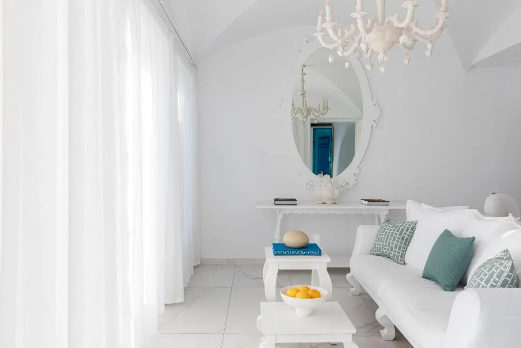 SUITE EXECUTIVE SEA VIEW Room, Canaves Oia Suites, Santorini