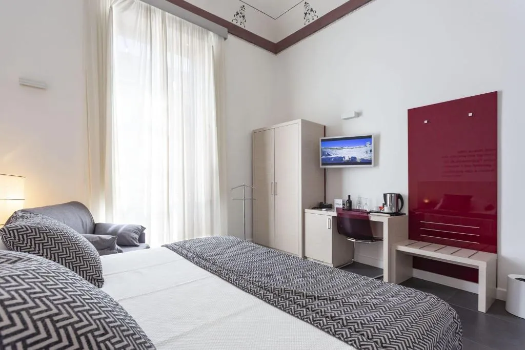 DOUBLE SUPERIOR WITH DOUBLE BED Room, B&B Nostos, Catania