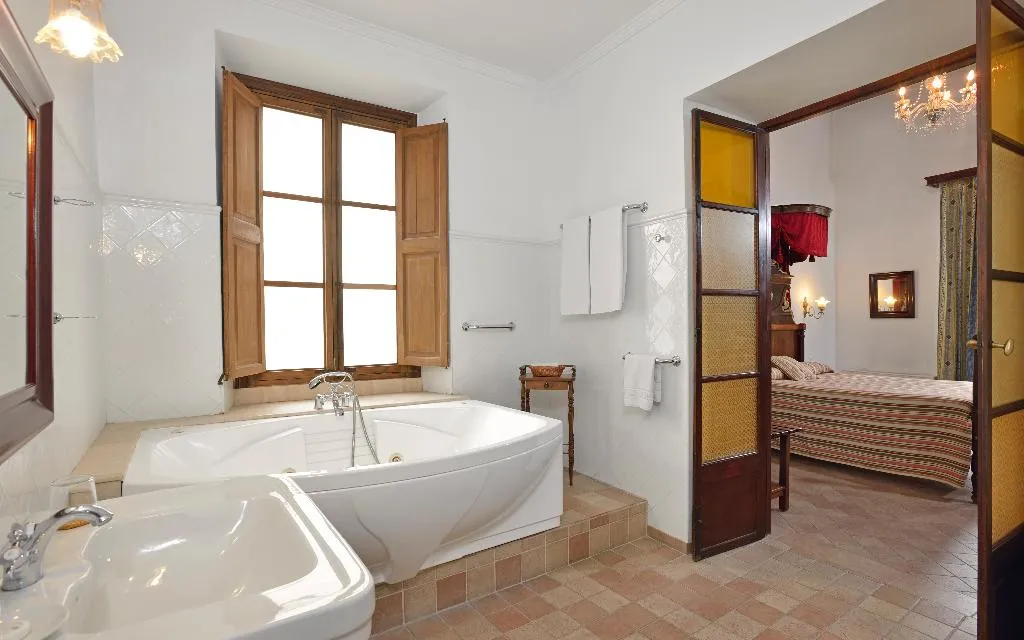 SUITE STANDARD Room, Turismo de Interior Dalt Murada, Majorca