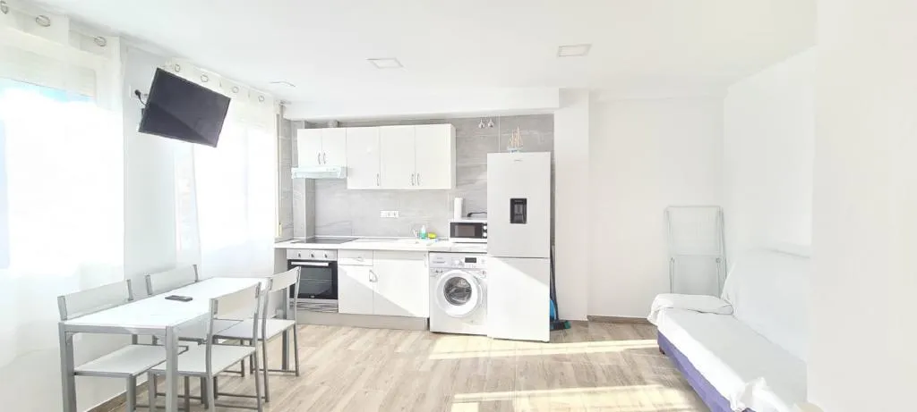 APARTMENT BASIC Room, Style Apartments Cabanyal Marina Beach, Valencia
