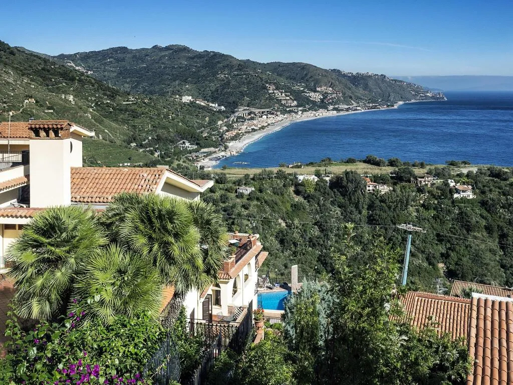 General view, Sirius, Taormina