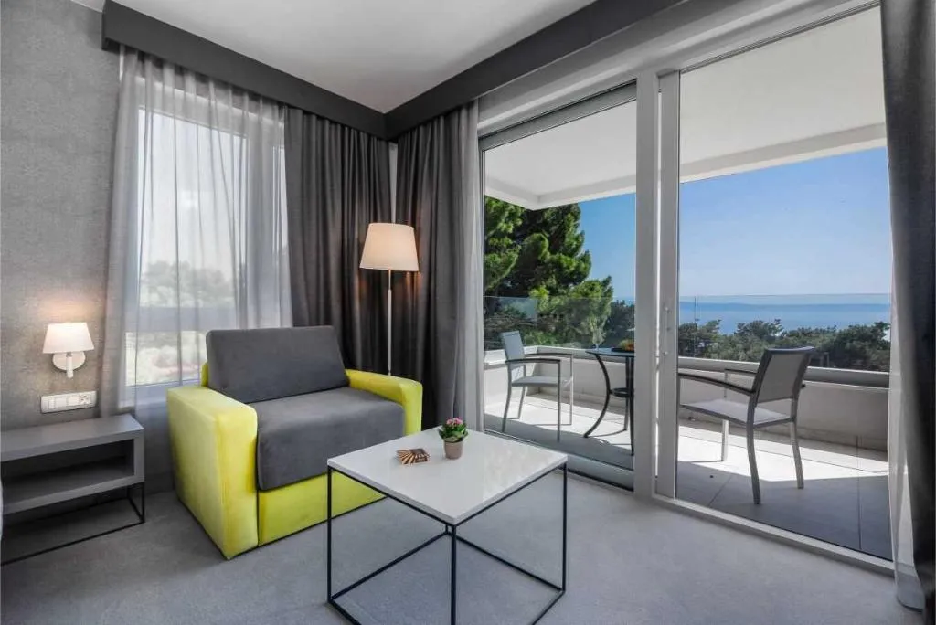 DOUBLE CLASSIC WITH BALCONY Room, Boutique Hotel Mirjam, Split