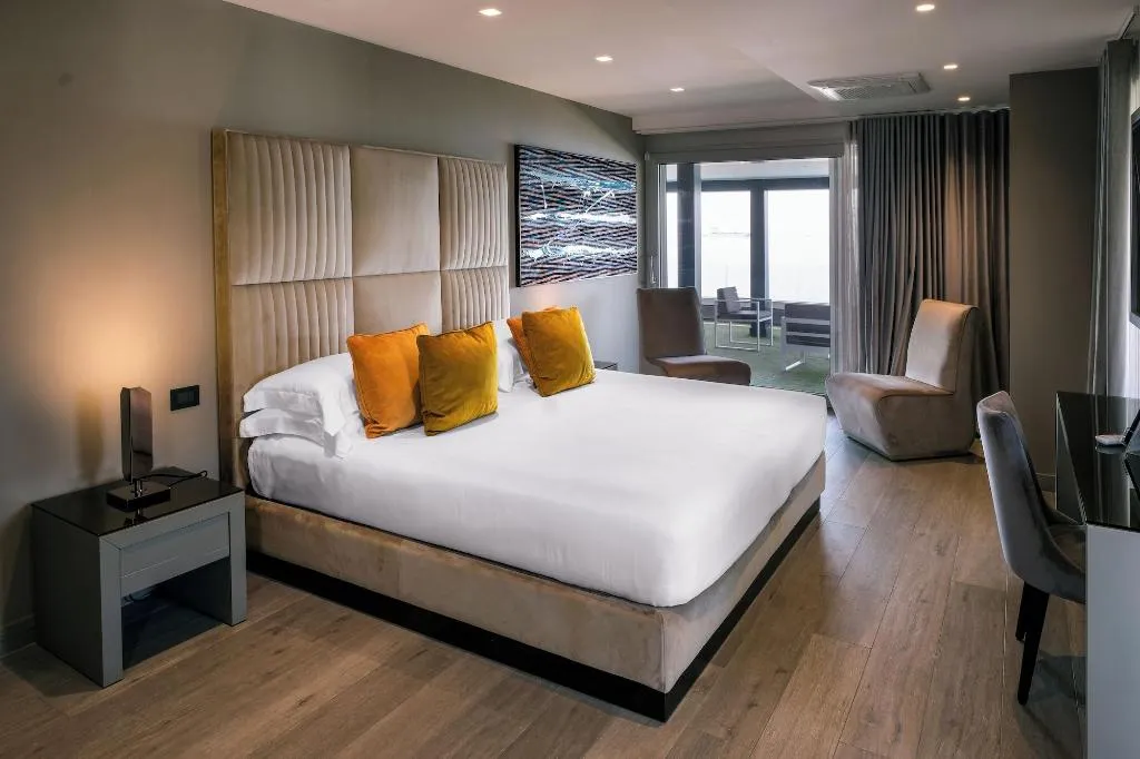 Room, Resort Tre Fontane, Naples