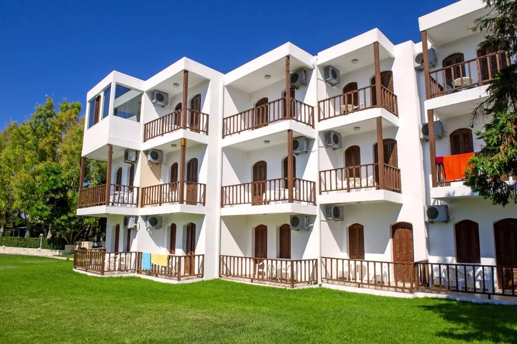 Terrace, Prince Of Lillies, Crete
