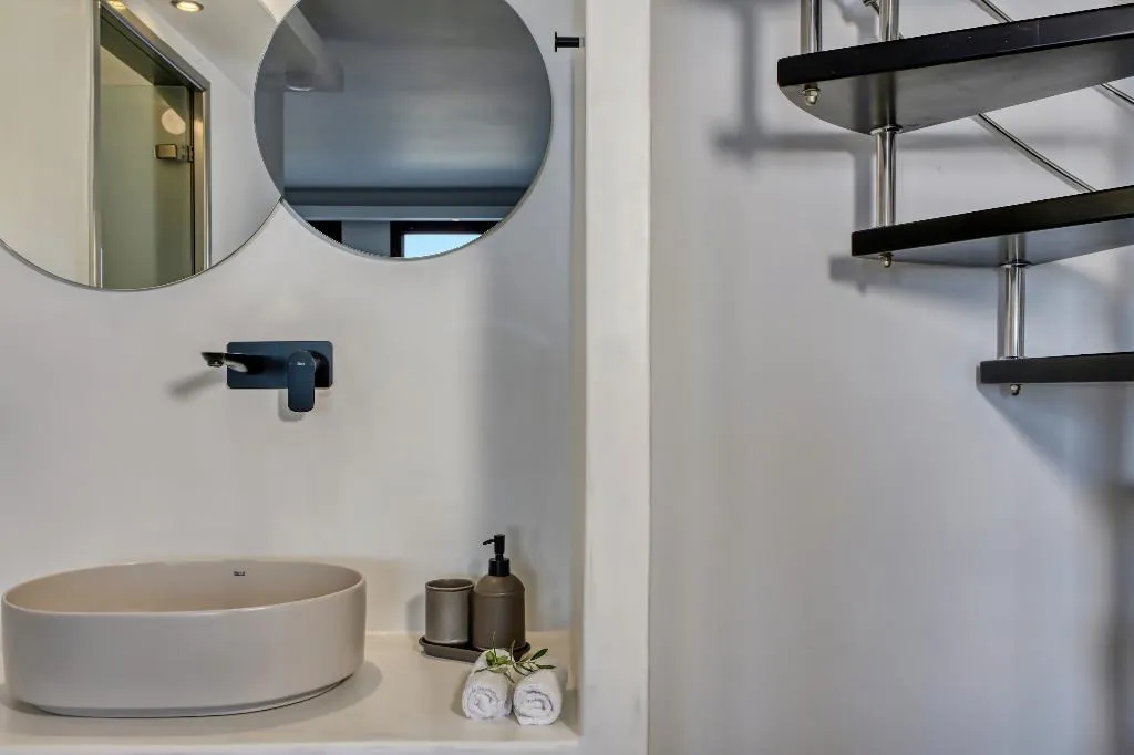 SUITE CAPACITY 4 Room, splendour hotel and suites, Santorini