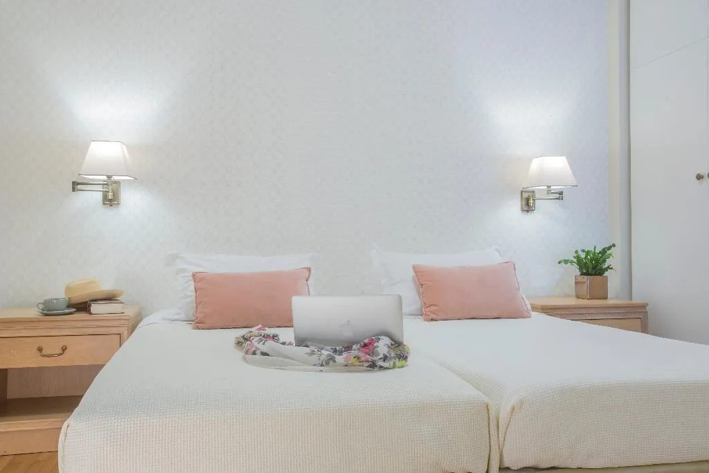 SUITE CAPACITY 4 Room, Delice Hotel & Family Apartments, Athens