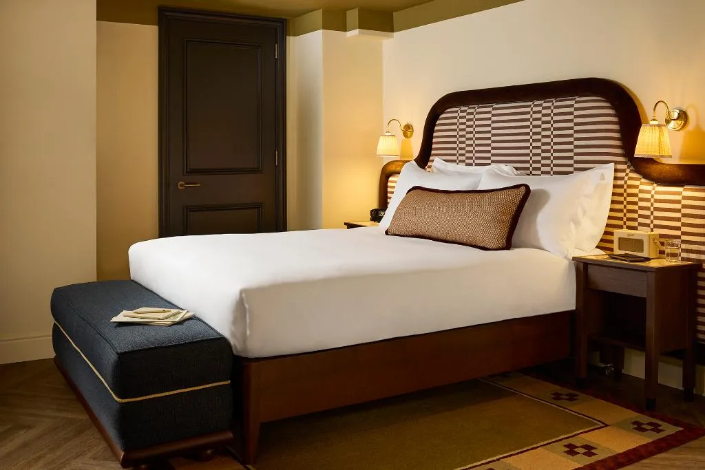 DOUBLE DELUXE Room, The Hoxton Dublin, Dublin