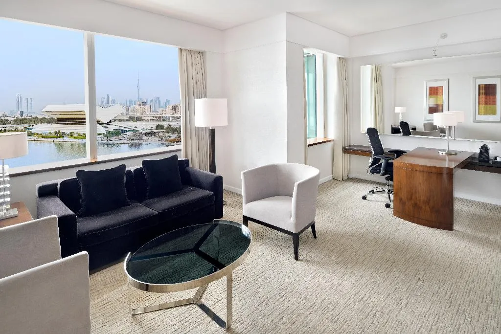 SUITE WITH VIEWS Room, Crowne Plaza Dubai Festival City, Dubai