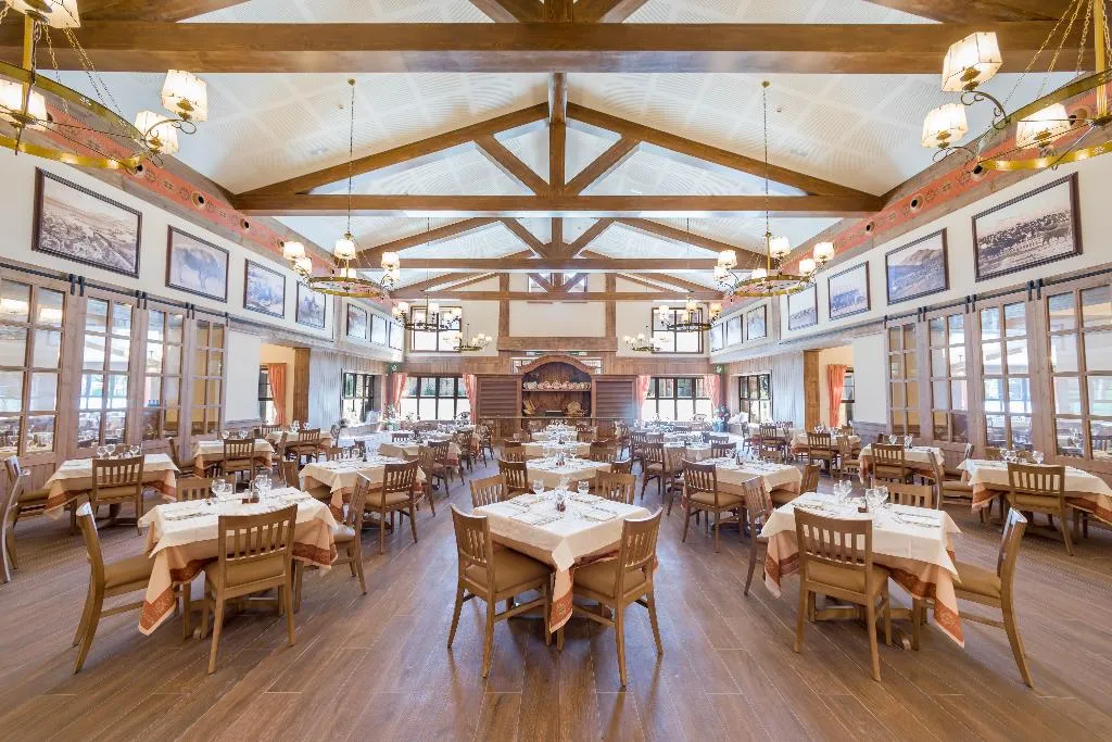 Restaurant, Portaventura Colorado Creek+ Ticket Included, Costa Dorada