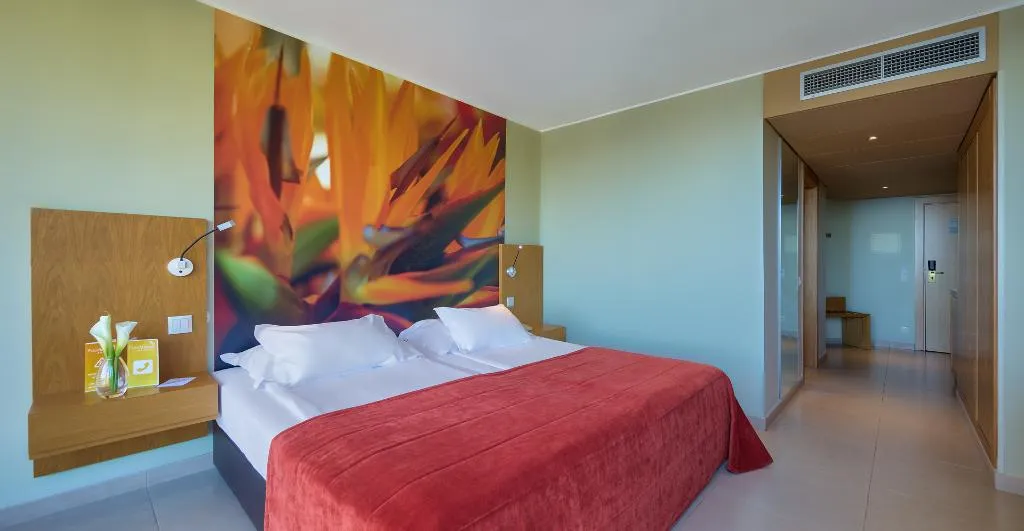 Room, The Views Oasis, Madeira