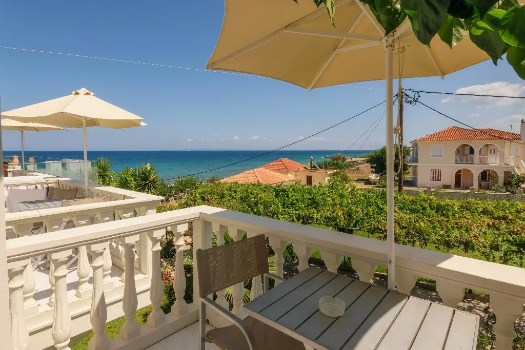 Pool, Belussi Beach, Zante