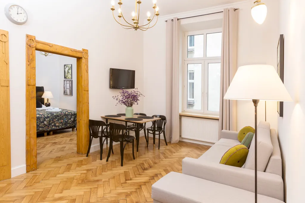 APARTMENT CAPACITY 6 TWO BEDROOMS Room, Antique Apartments Plac Szczepanski, Krakow