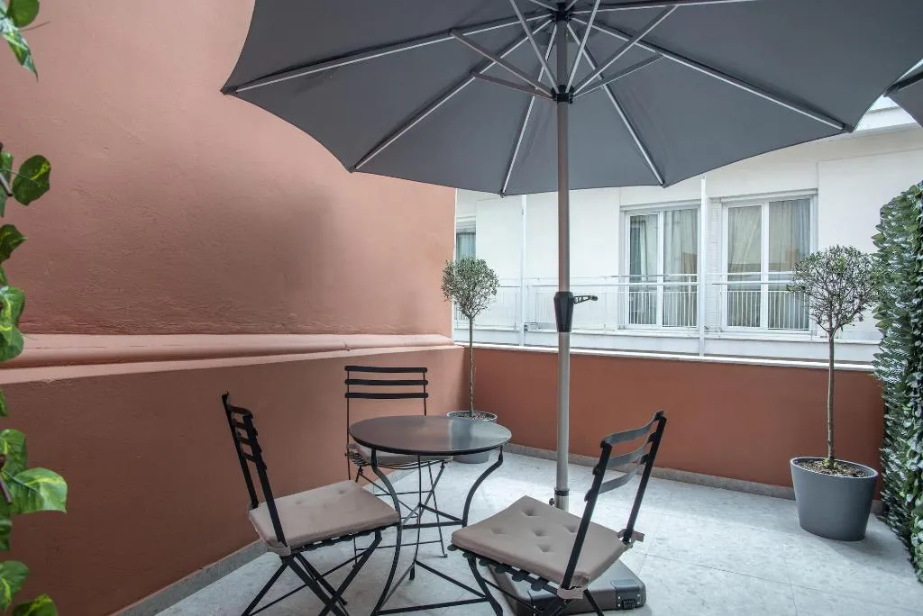 Room, Metis Uls, Athens
