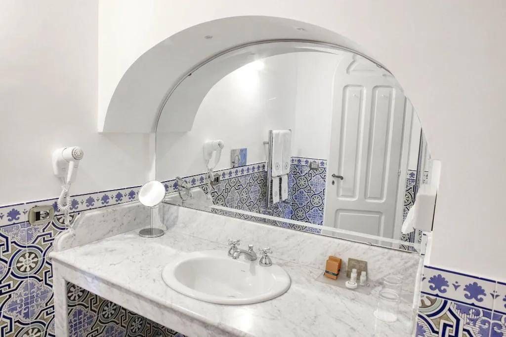 DOUBLE DELUXE Room, Hotel Palazzo Confalone, Naples