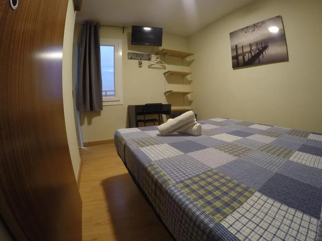 Room, L'Hostalet d'Arenys de Mar, Barcelona