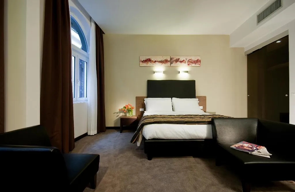 Double or Twin STANDARD Room, Hotel Rinascimento, Rome